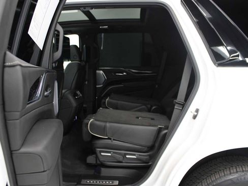 Used 2023 Cadillac Escalade V w/ LPO, ONYX Package image 54