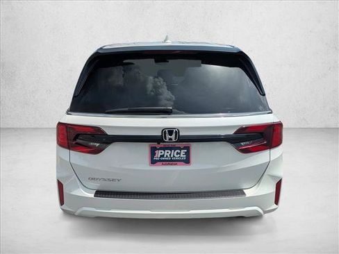 Used 2026 Honda Odyssey EX-L image 6