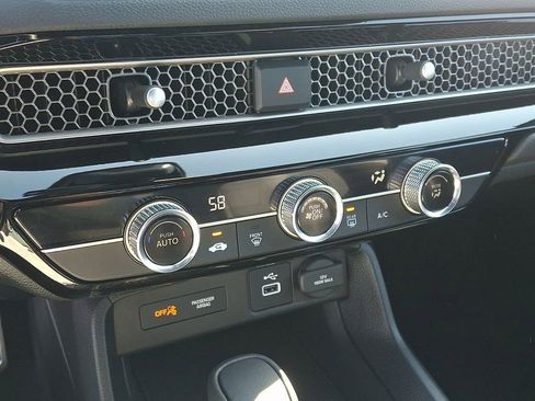 Used 2023 Honda Civic Sport image 16