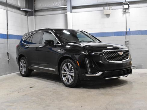 New 2025 Cadillac XT6 Premium Luxury w/ LPO, Floor Liner Package image 20