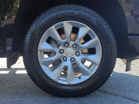 Used 2024 Chevrolet Silverado 1500 Custom image 21