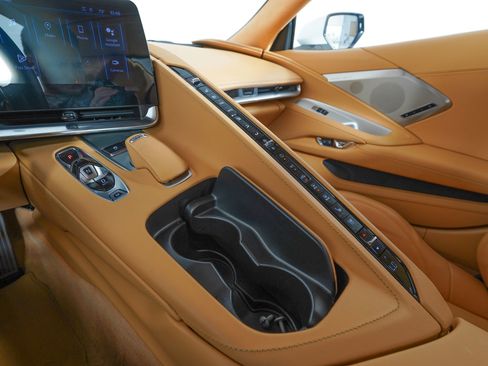 Used 2024 Chevrolet Corvette Stingray Premium Conv w/ 3LT image 23