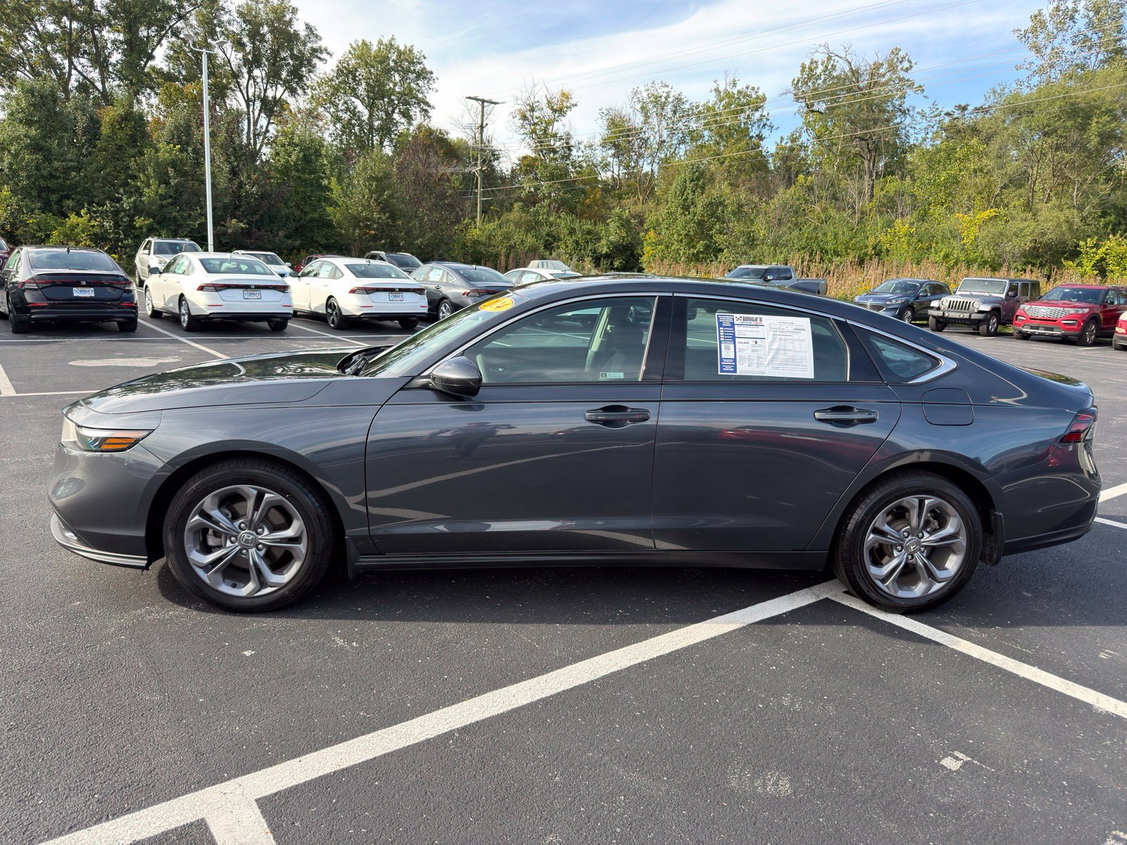 Used 2024 Honda Accord EX image 3