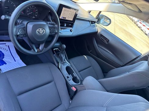 Used 2024 Toyota Corolla LE image 21