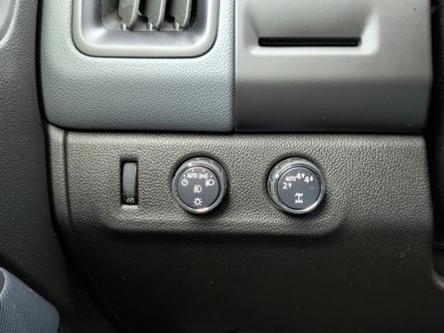 Used 2019 Chevrolet Colorado Z71 AWD/4WD image 22