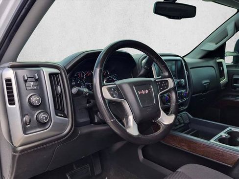 Used 2017 GMC Sierra 1500 SLE w/ SLE Value Package AWD/4WD image 9