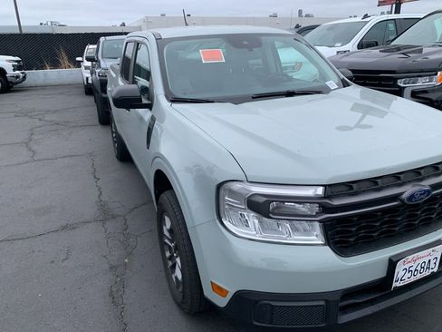 Used 2023 Ford Maverick XLT FWD image 4