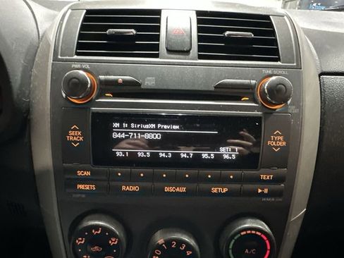 Used 2011 Toyota Corolla S image 16