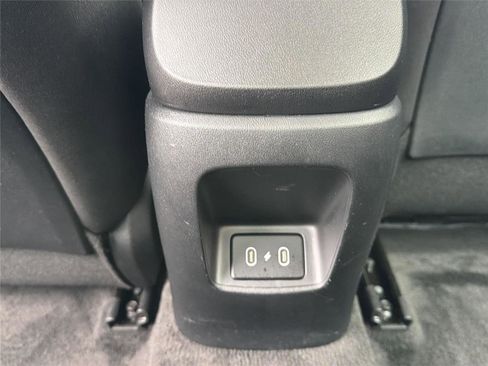 Used 2025 Hyundai Elantra SE FWD image 24