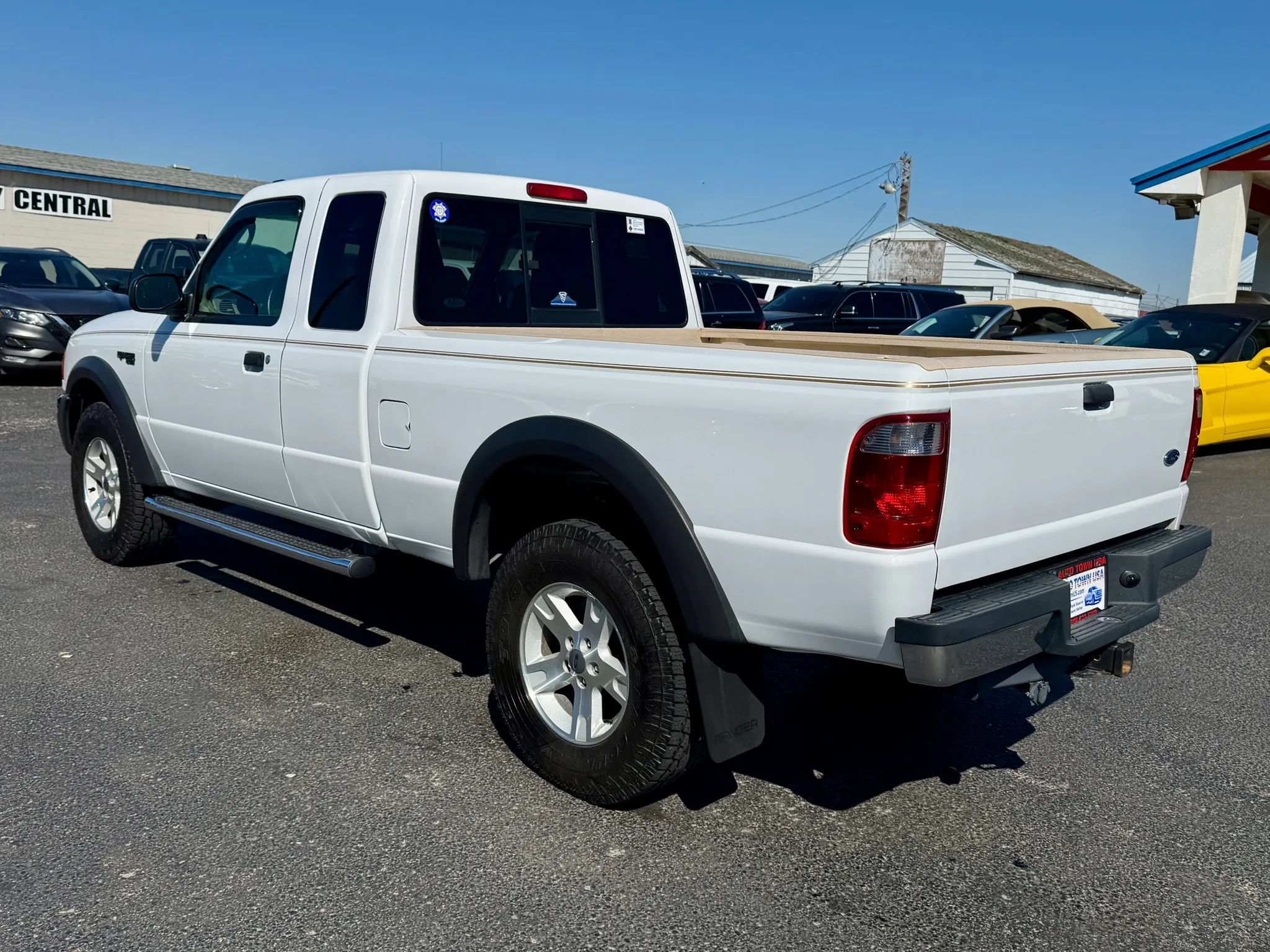 Used 2004 Ford Ranger FX4 AWD/4WD image 3