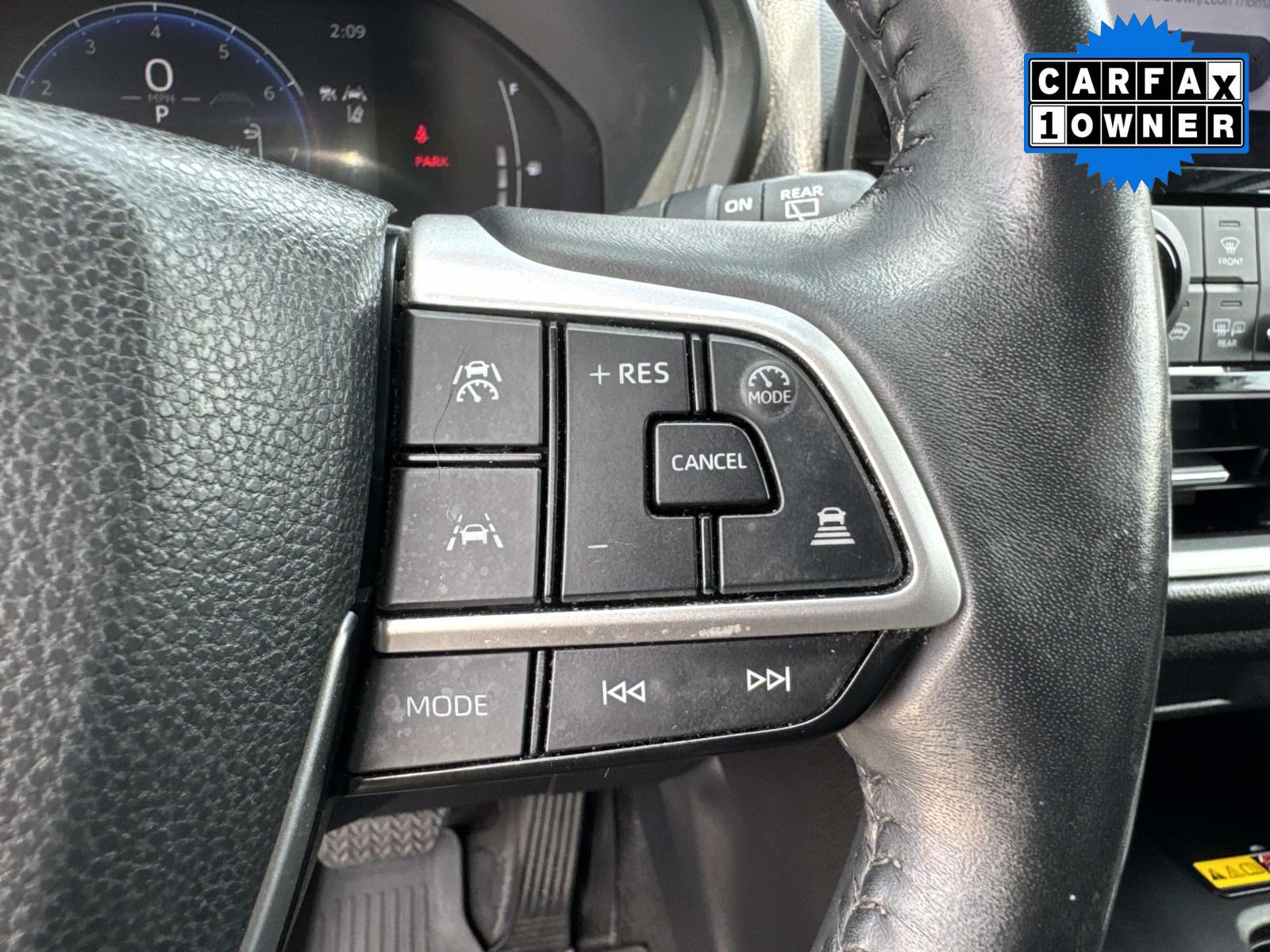 Used 2024 Toyota Grand Highlander AWD image 33