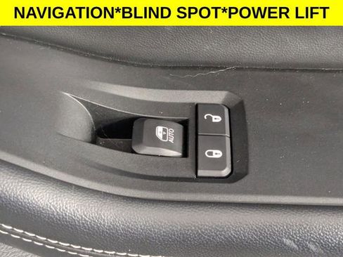 Used 2022 Jeep Grand Cherokee L Limited w/ Black Appearance Package RWD image 41