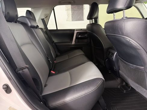 Used 2018 Toyota 4Runner SR5 Premium AWD/4WD image 21