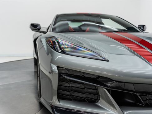 Used 2024 Chevrolet Corvette Z06 RWD image 20