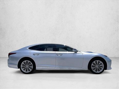 Used 2022 Lexus LS 500 w/ Interior Upgrade Package RWD image 5