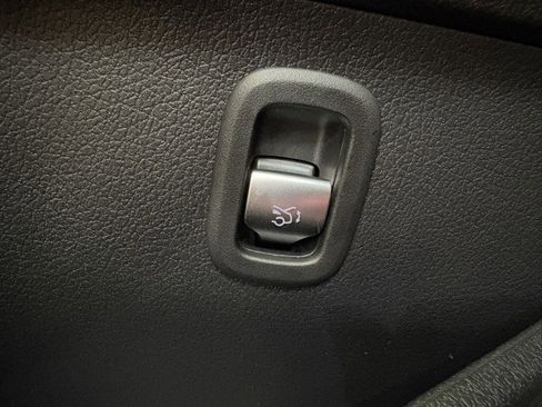 New 2026 Mercedes-Benz C 300 Sedan image 17