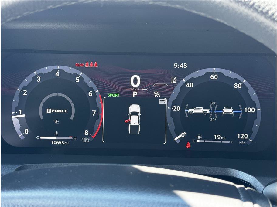 Used 2025 Toyota Tacoma TRD Sport AWD/4WD image 19