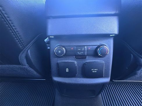 Used 2017 Ford Explorer Limited image 59