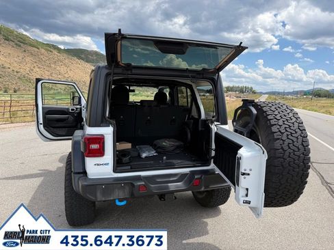 Used 2023 Jeep Wrangler Unlimited Rubicon 4xe w/ Cold Weather Group AWD/4WD image 33