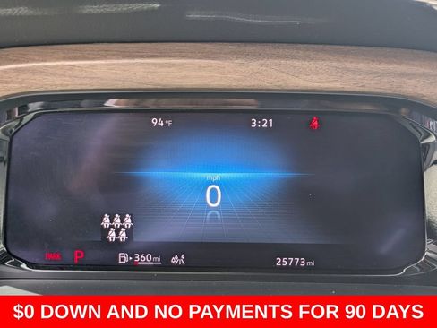 Used 2025 Volkswagen Atlas SE FWD image 16