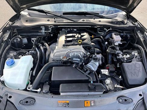 Used 2020 MAZDA MX-5 Miata Club image 11