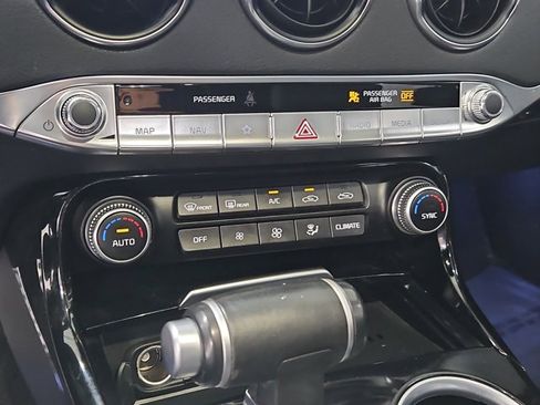 Used 2022 Kia Stinger GT-Line image 28