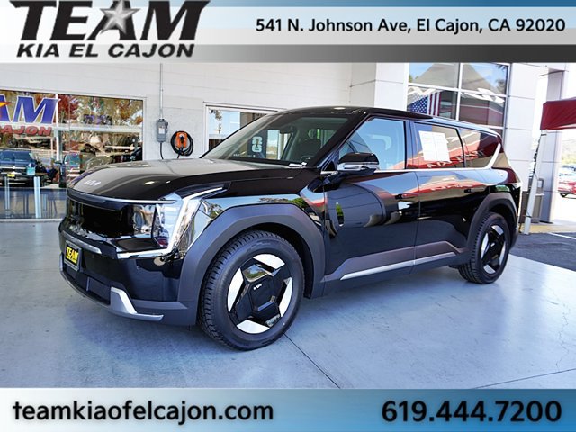 Certified 2024 Kia EV9 Light Long Range RWD image 5