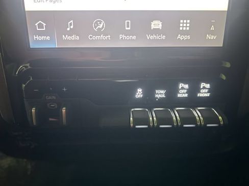 New 2026 RAM 2500 Tradesman AWD/4WD image 36