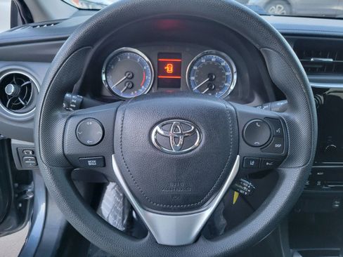 Used 2019 Toyota Corolla LE FWD image 30