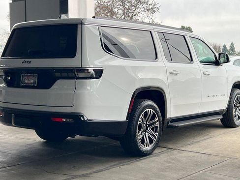 New 2026 Jeep Grand Wagoneer L 4WD w/ 8-Passenger Seating Package image 4
