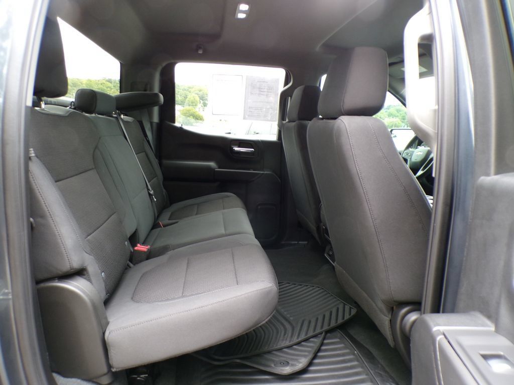 Used 2020 Chevrolet Silverado 1500 Custom w/ Custom Value Package AWD/4WD image 21