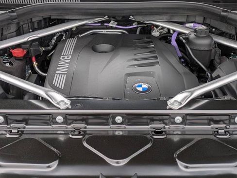 New 2027 BMW X7 xDrive40i w/ M Sport Package AWD/4WD image 18