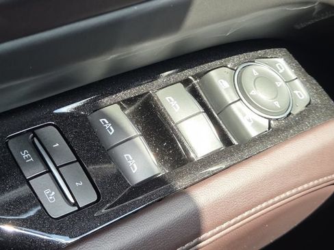 Used 2021 Cadillac Escalade Sport Platinum AWD/4WD image 26