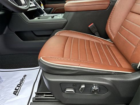 New 2026 GMC Sierra 3500 Denali Ultimate image 12