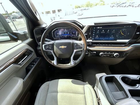 Certified 2024 Chevrolet Silverado 2500 LT AWD/4WD image 13