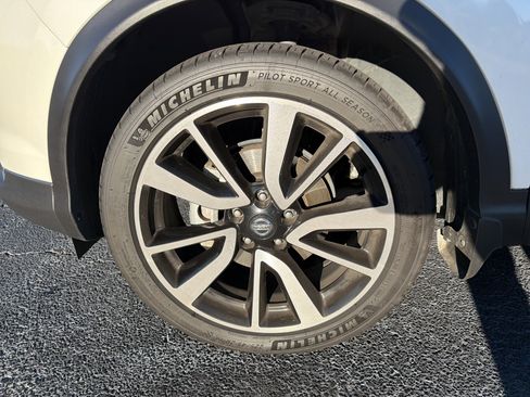 Used 2019 Nissan Rogue Sport SL w/ Premium Package image 13