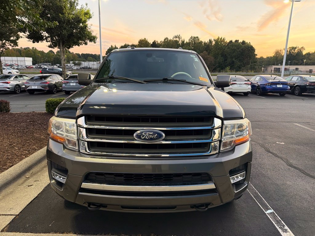 Used 2017 Ford Expedition EL Limited w/ Equipment Group 301A AWD/4WD image 2