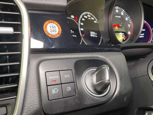 Certified 2022 Porsche Cayenne image 37