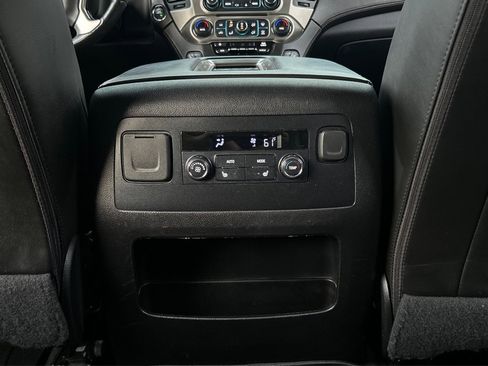 Used 2020 GMC Yukon XL Denali image 34