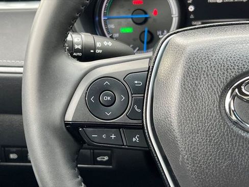 Certified 2023 Toyota Venza XLE AWD/4WD image 26