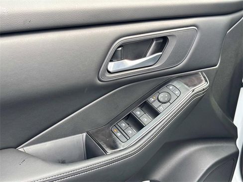 New 2026 Nissan Rogue SV image 22