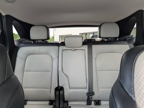 Used 2023 Ford Escape SE FWD image 18