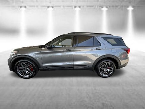 Used 2026 Ford Explorer ST-Line w/ ST-Line Street Pack RWD image 8
