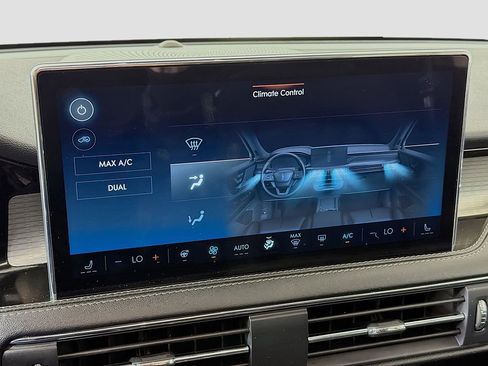 Used 2023 Lincoln Corsair AWD w/ Equipment Group 101A image 37