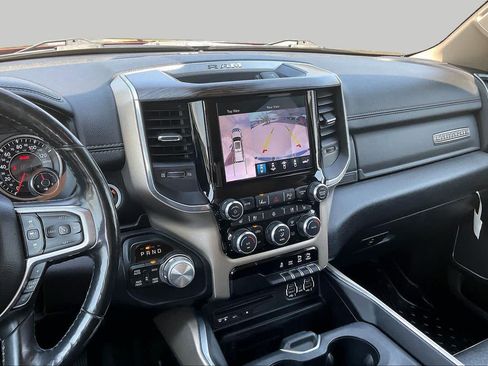 Used 2019 RAM 1500 Laramie AWD/4WD image 7