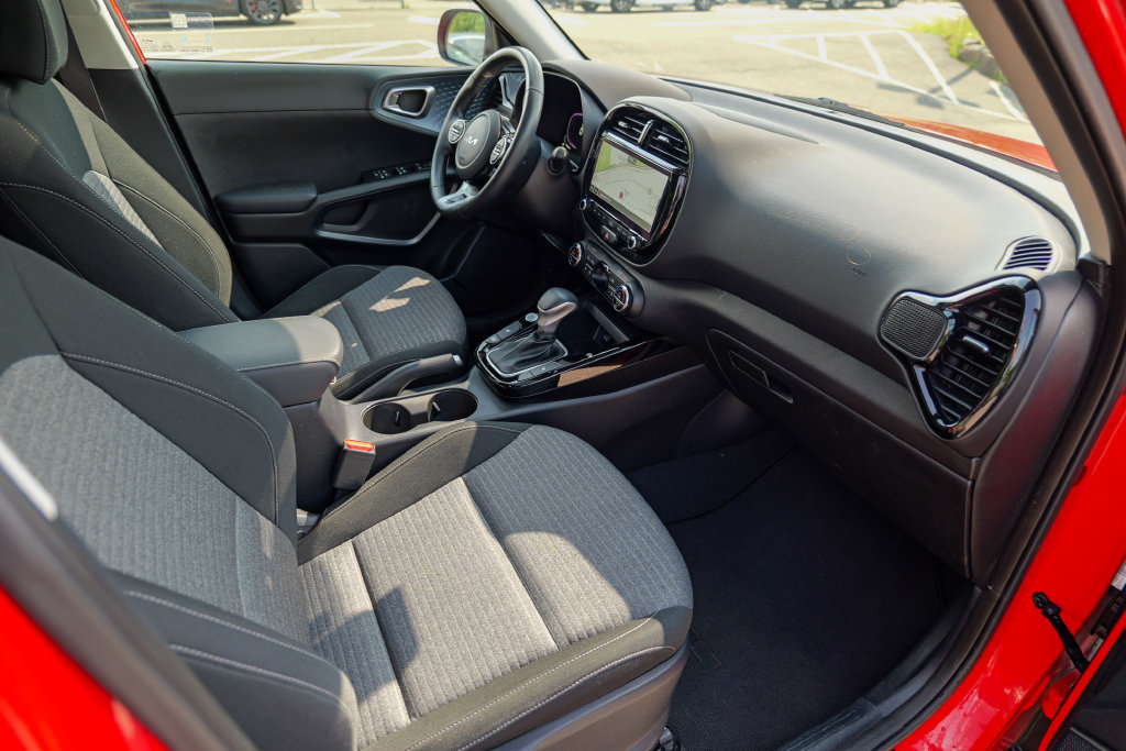 Used 2023 Kia Soul EX FWD image 34