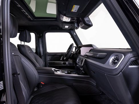 Used 2025 Mercedes-Benz G 63 AMG 4MATIC image 17
