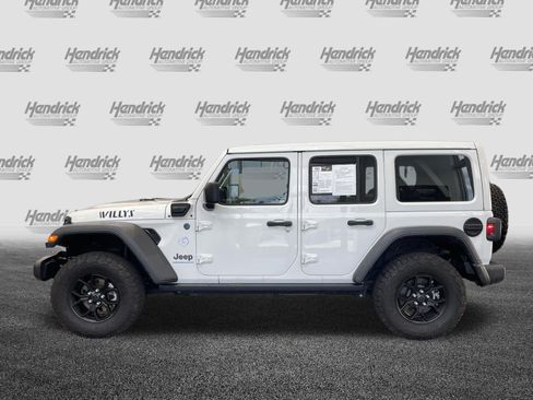 Used 2024 Jeep Wrangler Unlimited AWD/4WD image 7
