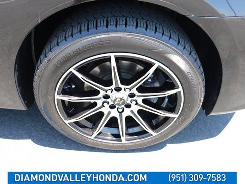 Used 2018 Nissan Sentra SV FWD image 26