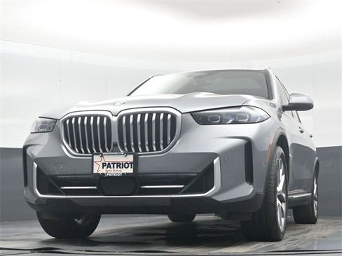 Used 2025 BMW X5 xDrive40i image 40